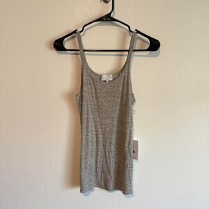 NWT size medium Grey Kinly tank top